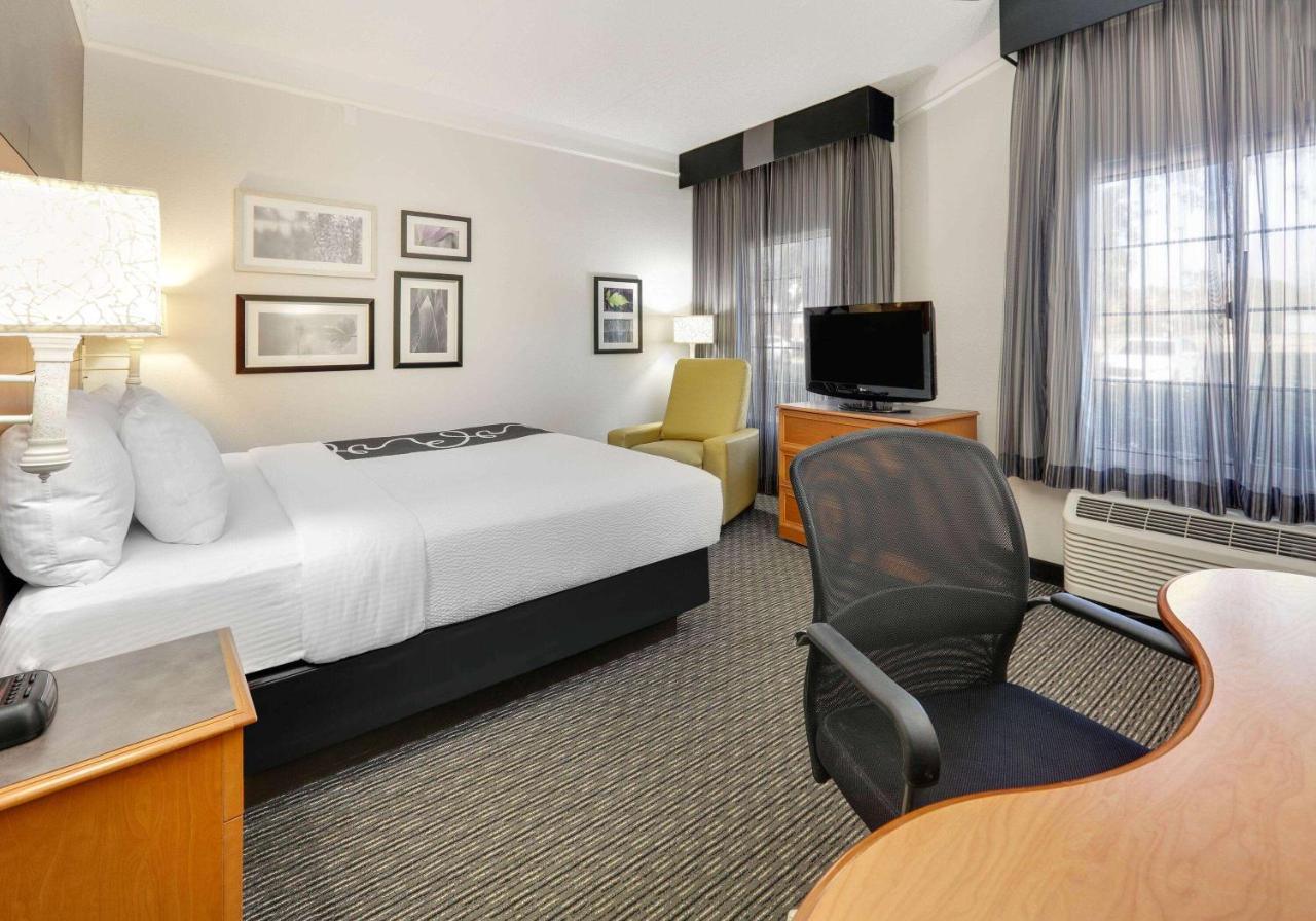 La Quinta By Wyndham Dallas - Addison Galleria Екстериор снимка