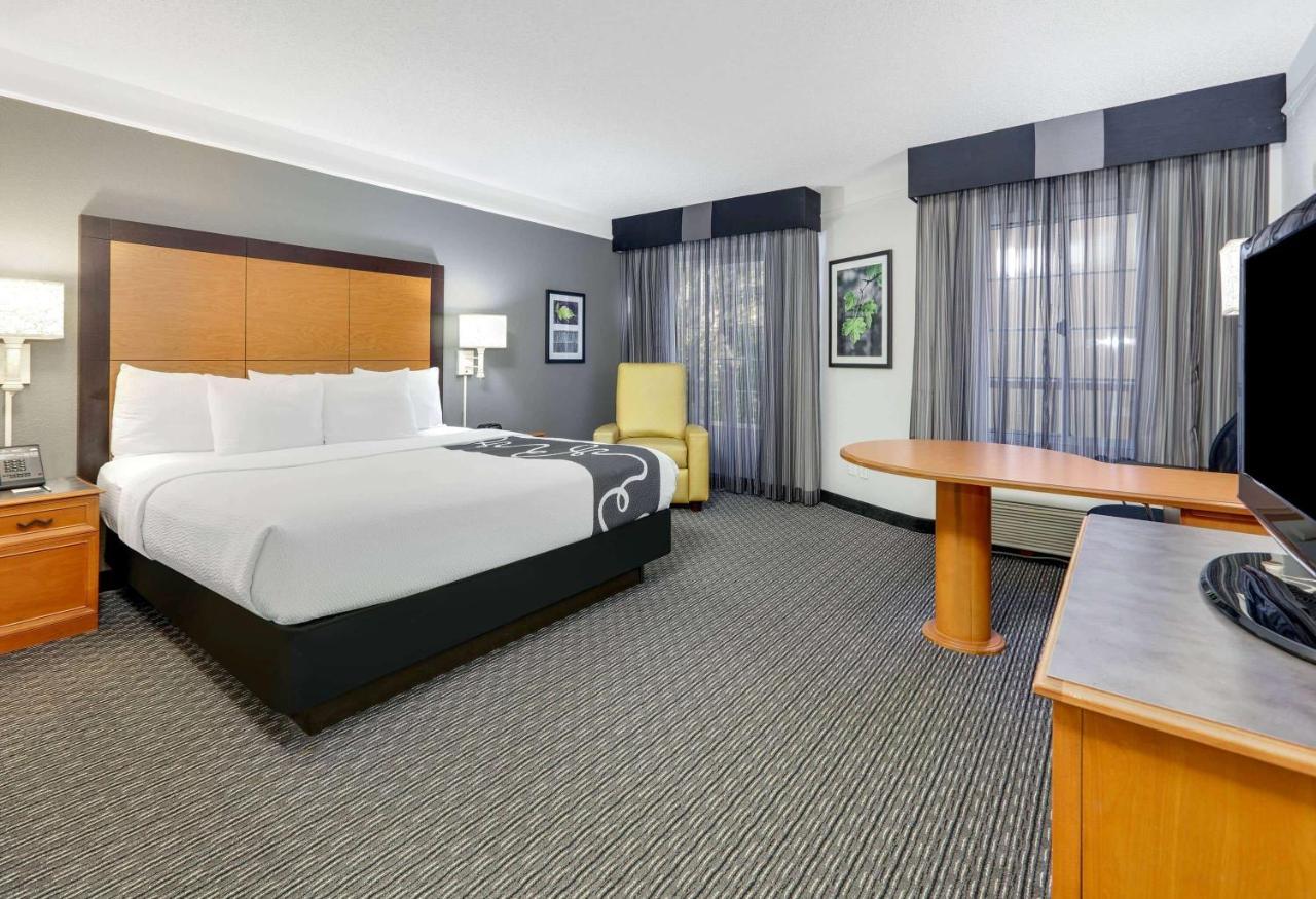La Quinta By Wyndham Dallas - Addison Galleria Екстериор снимка