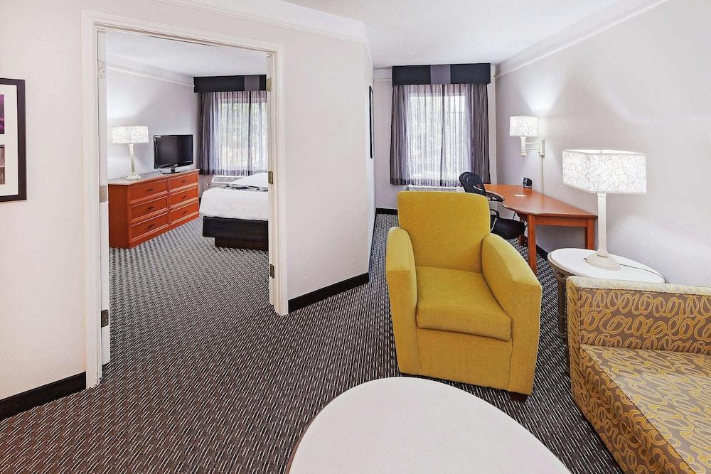 La Quinta By Wyndham Dallas - Addison Galleria Екстериор снимка