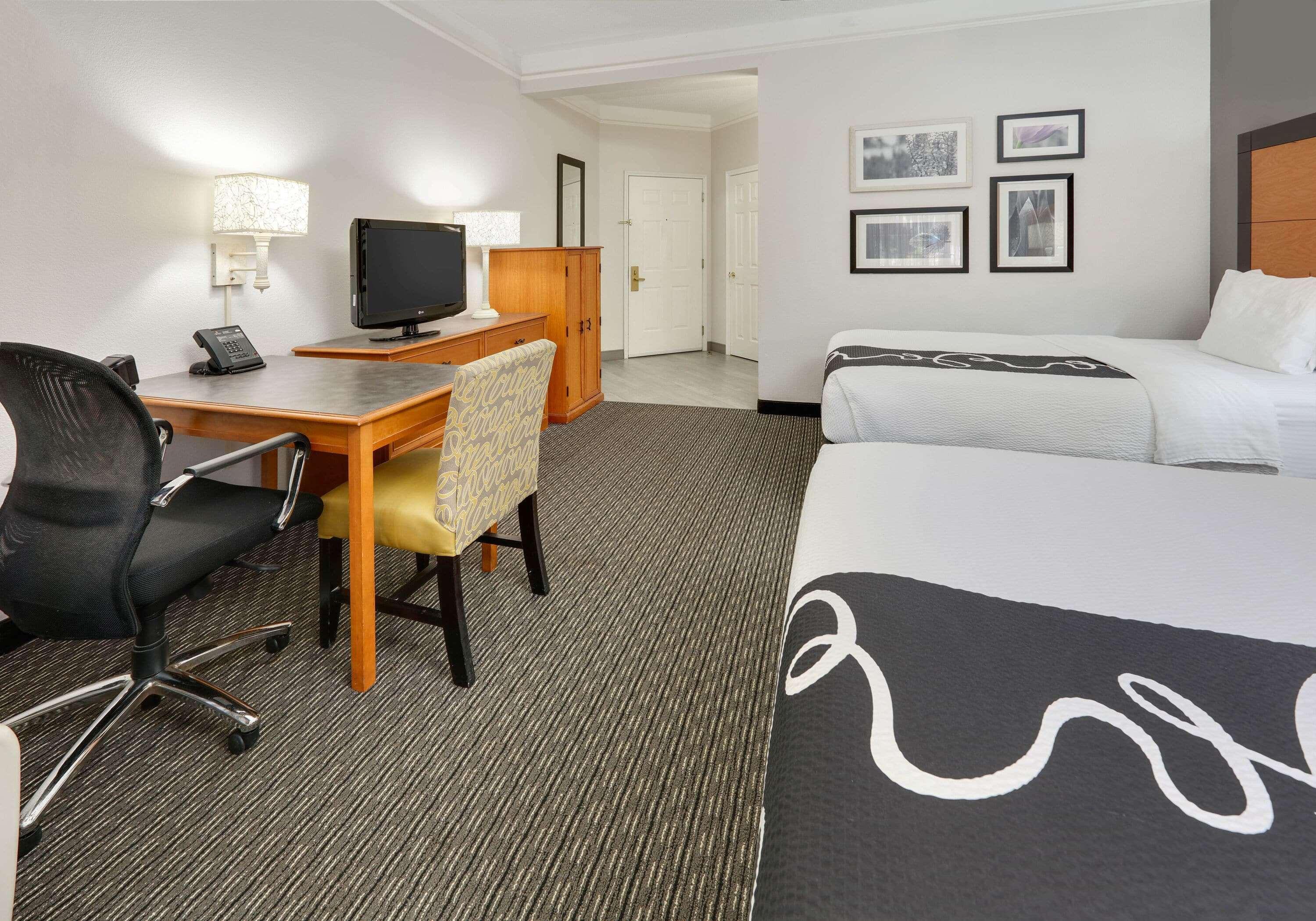 La Quinta By Wyndham Dallas - Addison Galleria Екстериор снимка
