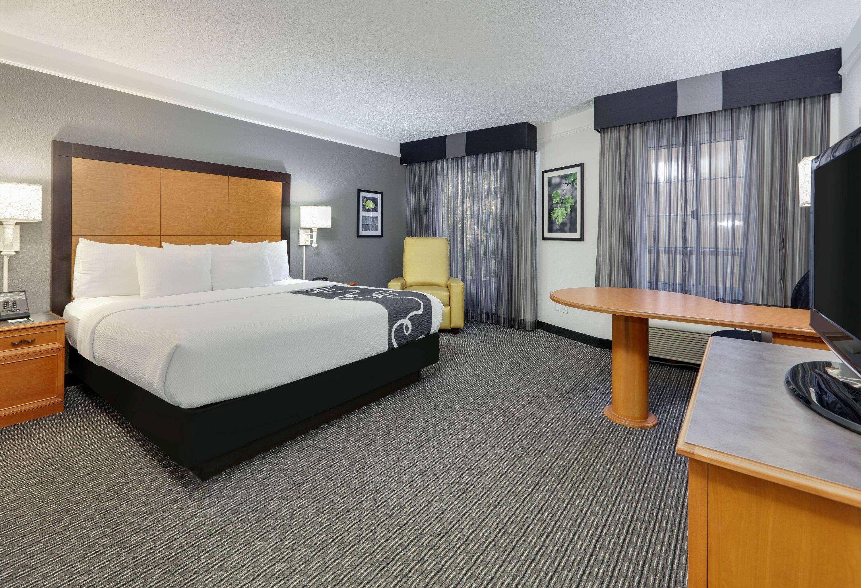 La Quinta By Wyndham Dallas - Addison Galleria Екстериор снимка