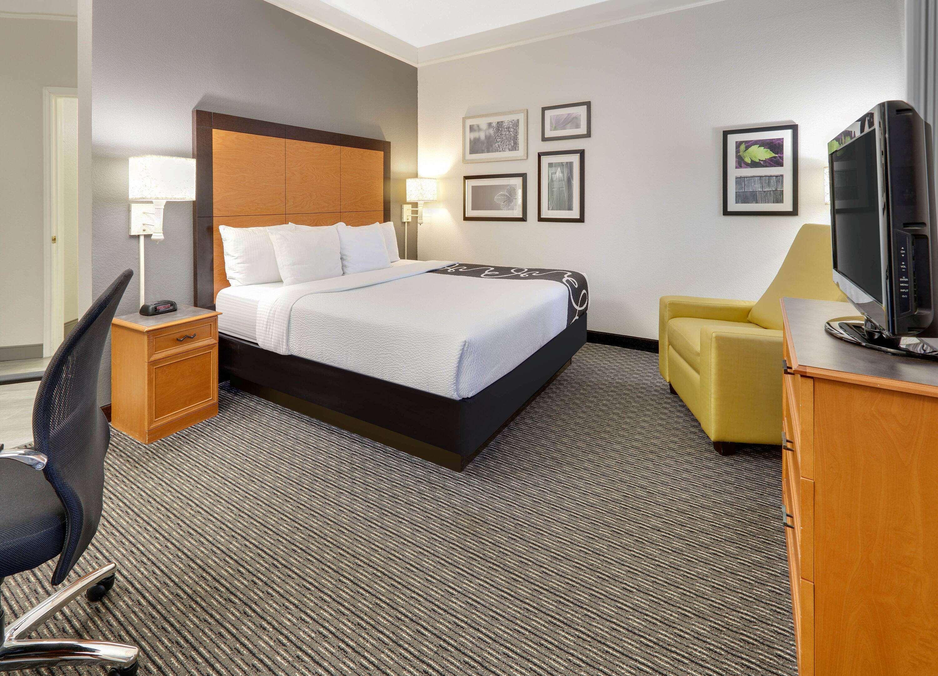 La Quinta By Wyndham Dallas - Addison Galleria Екстериор снимка