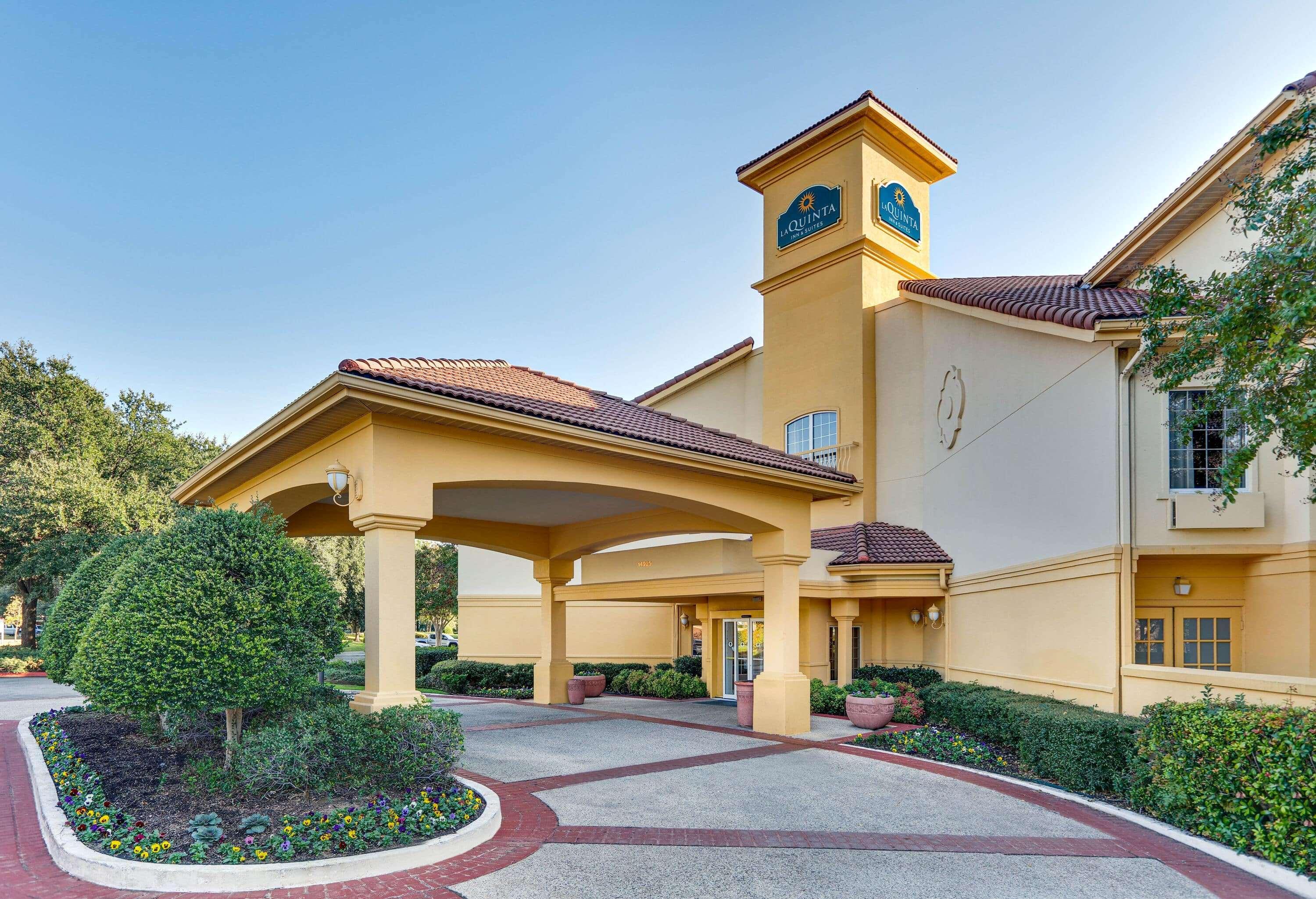 La Quinta By Wyndham Dallas - Addison Galleria Hotel Екстериор снимка