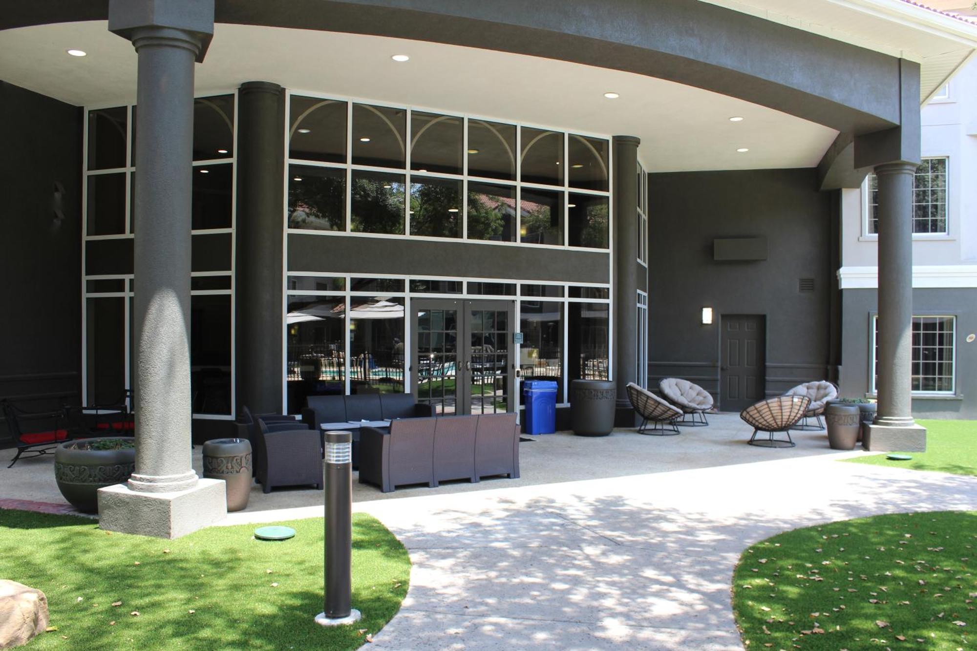 La Quinta By Wyndham Dallas - Addison Galleria Екстериор снимка